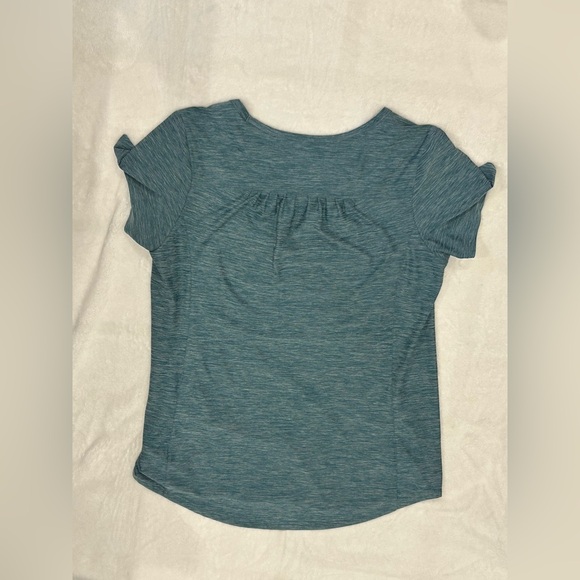 Duluth Trading Company Armachillo V-Neck T Shirt - Women’s Medium - EUC - Teal - Picture 8 of 10